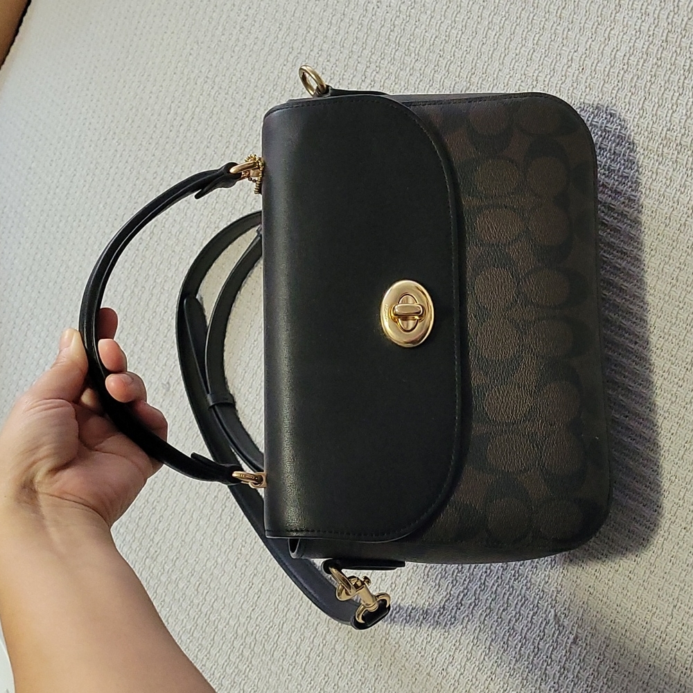 Coach Crossbody - Picture 2 of 5